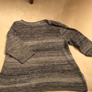 Blue/gray light sweater with3/4 sleeve.